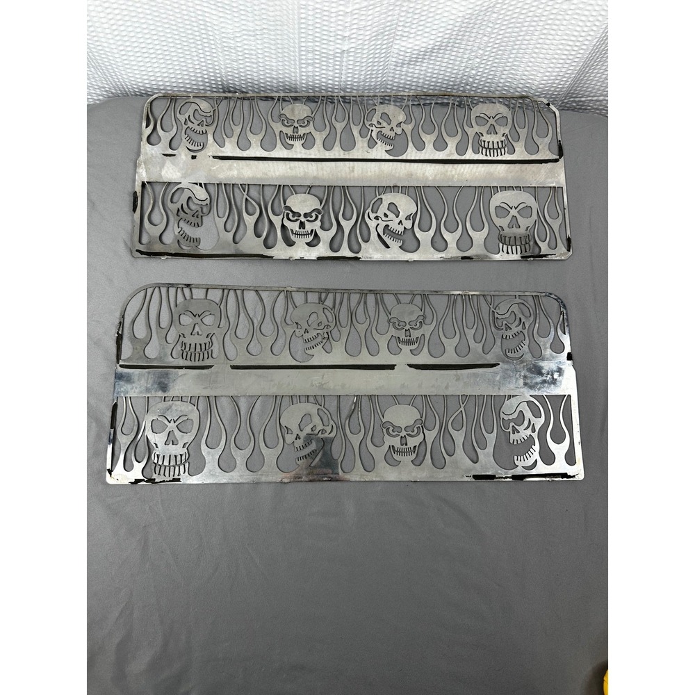 Skull grill guards‎ x 2